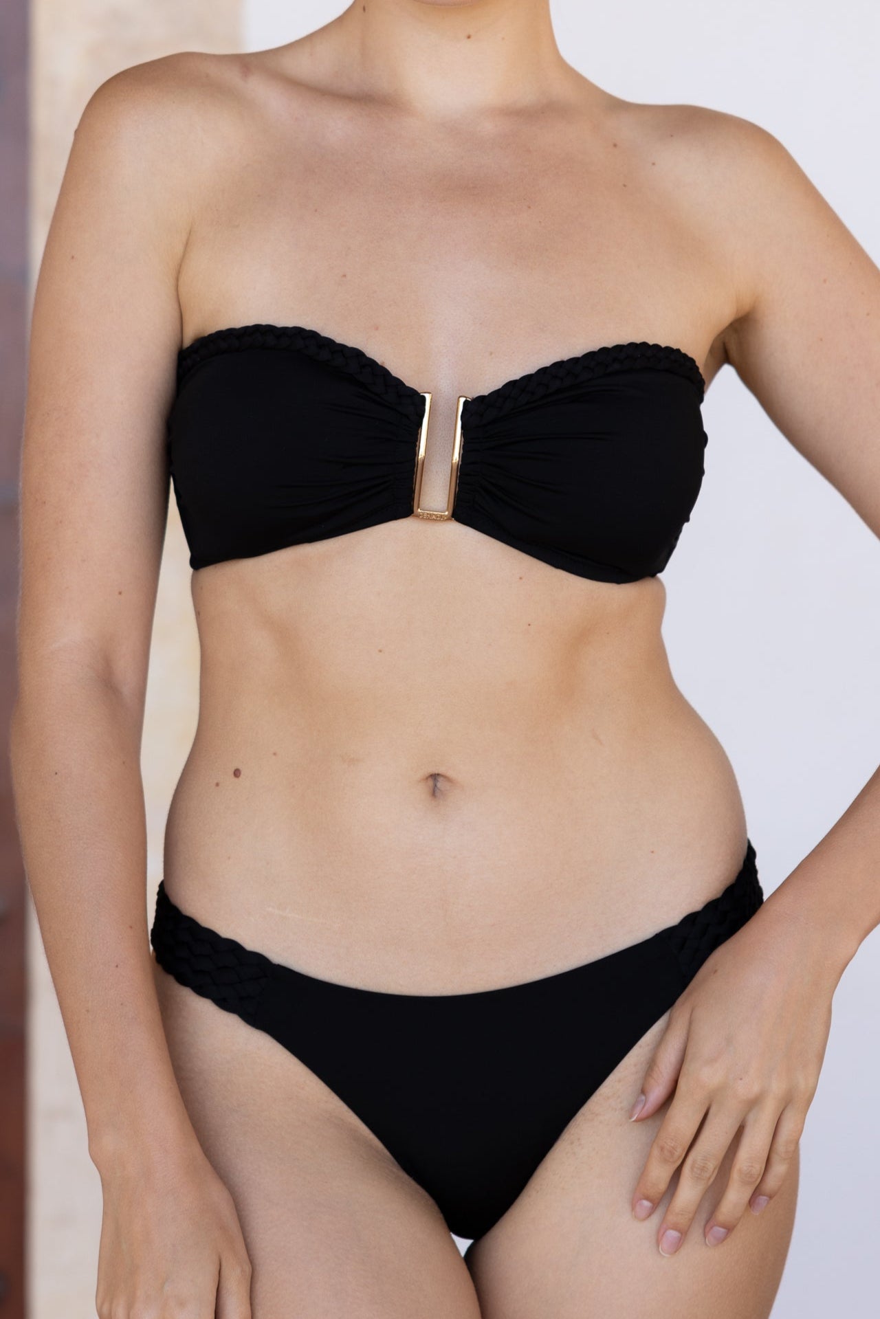 FREJA TOP IN BLACK ONYX